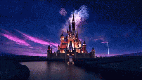 Pohádková fialová v podobě intra od Walta Disneyho